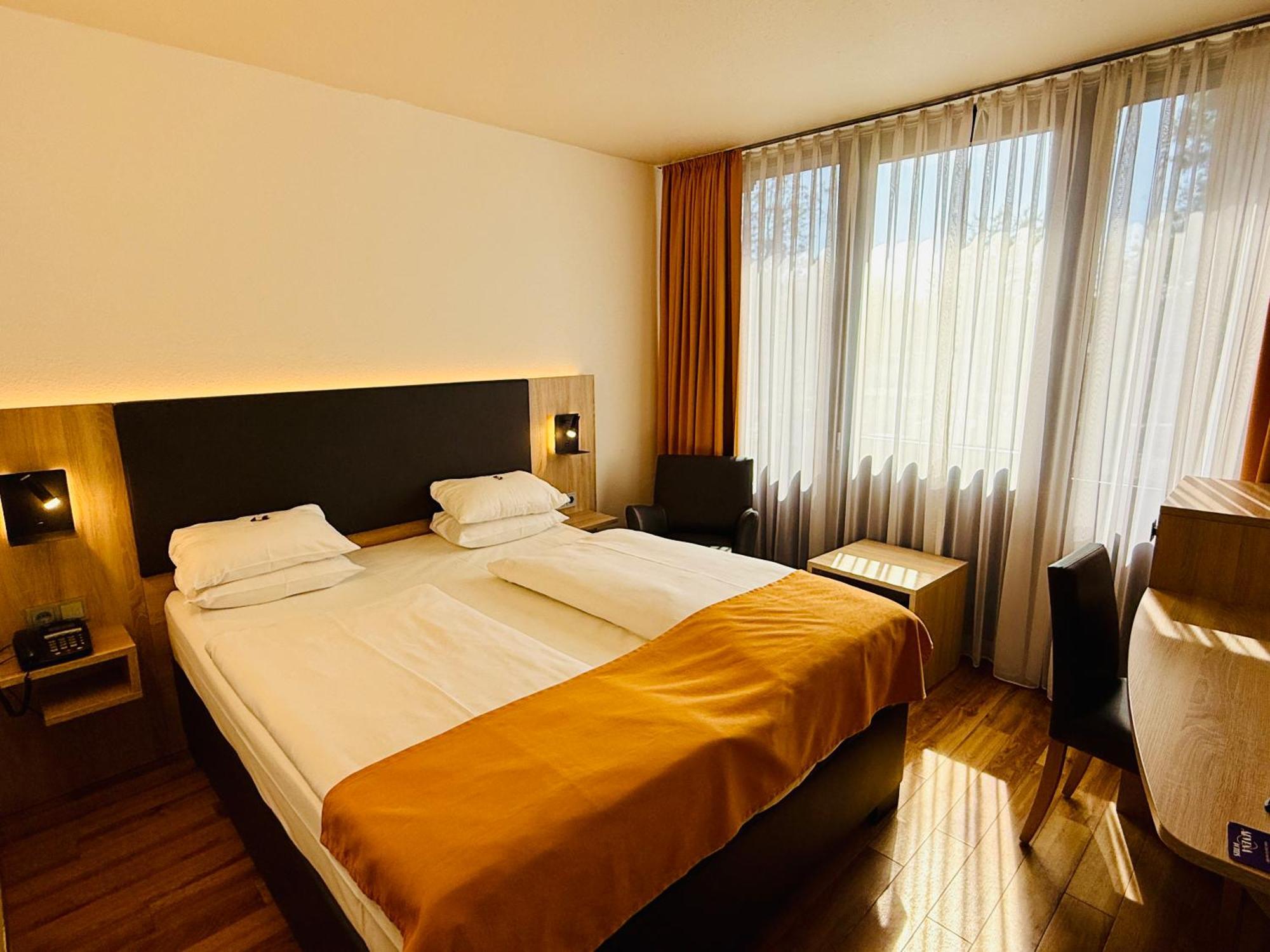 Arvena Messe Hotel Nuremberg Exterior photo